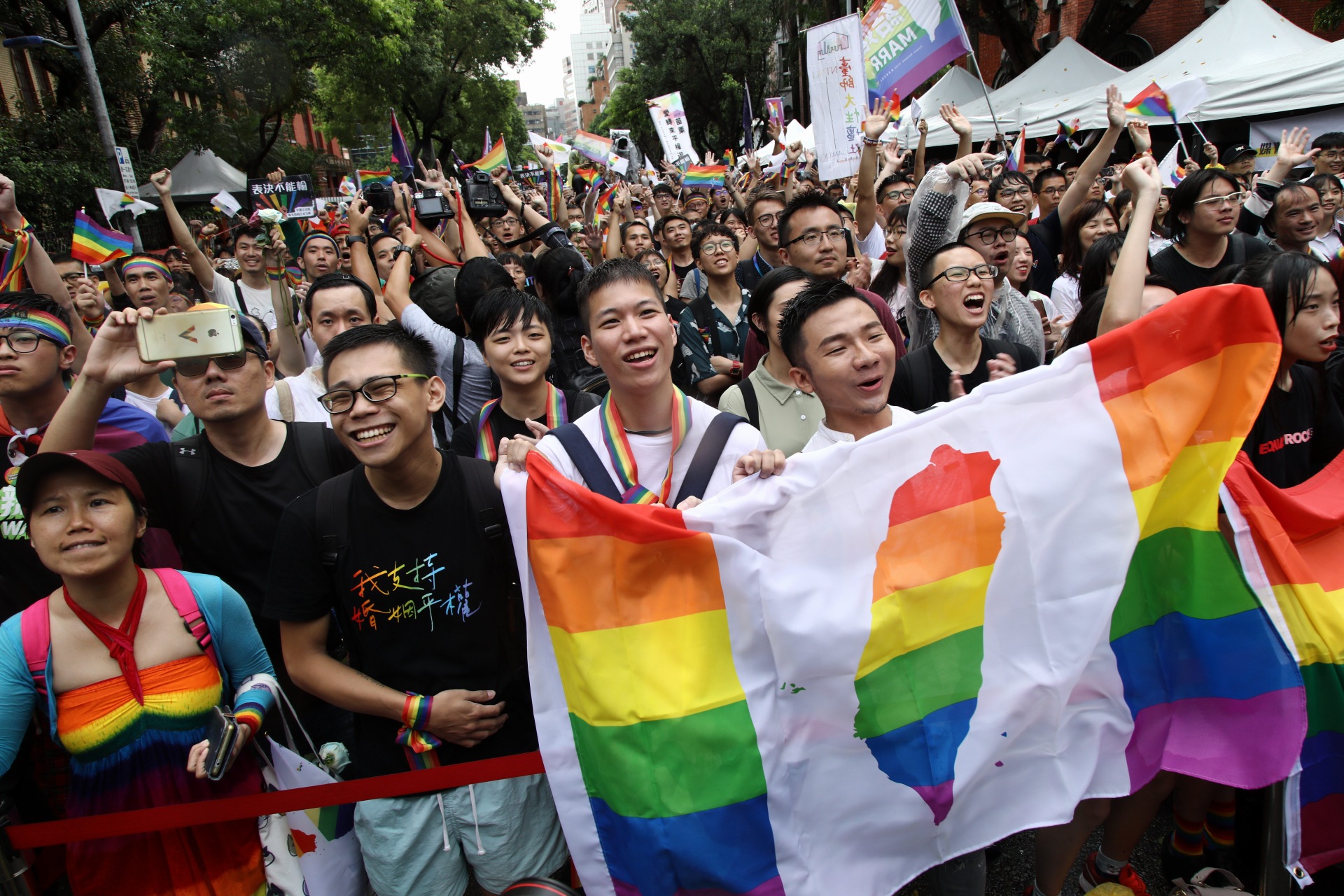 台灣同婚合法化成亞洲第一國性別團體呼籲仍須持續監督| 公民行動影音 ...